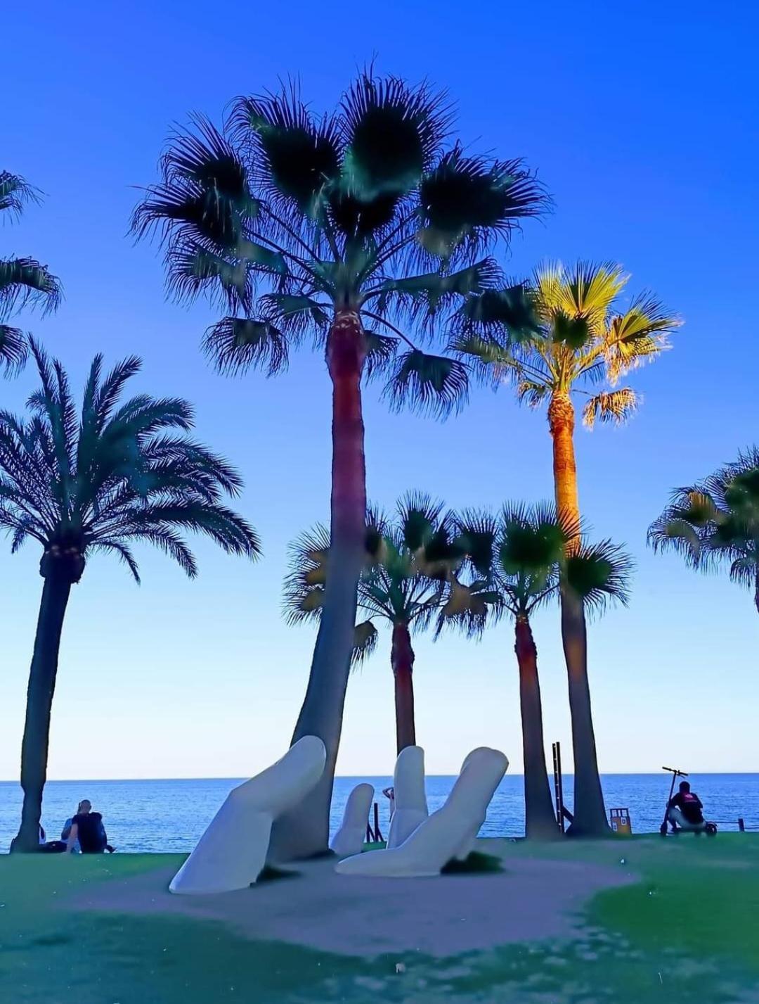 Luxury Beachfront Apartment With Pool, Sauna, Fitness And Gym In Province Malaga, Andalusia ミハス エクステリア 写真